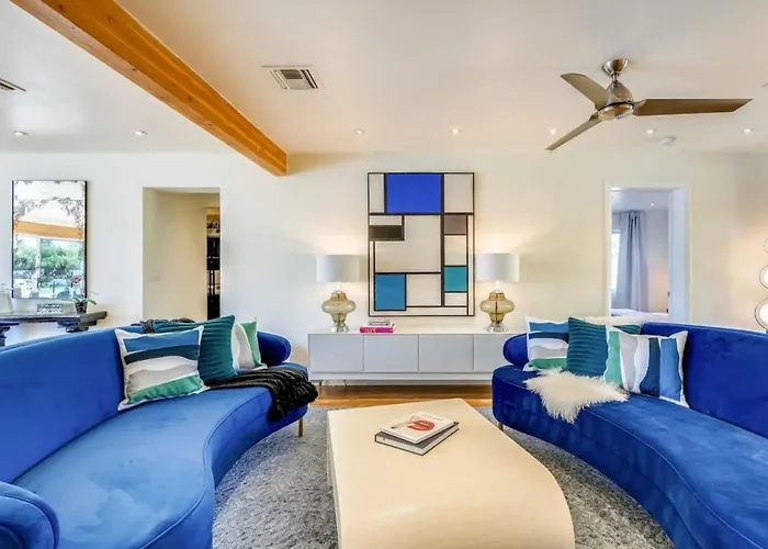 Indigo Oasis Pool Sleeps 20 Holiday home Phoenix
