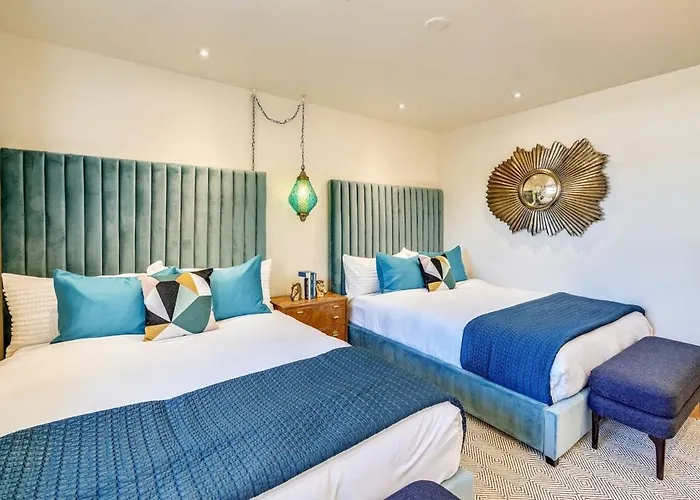 Holiday home Indigo Oasis Pool Sleeps 20 Phoenix