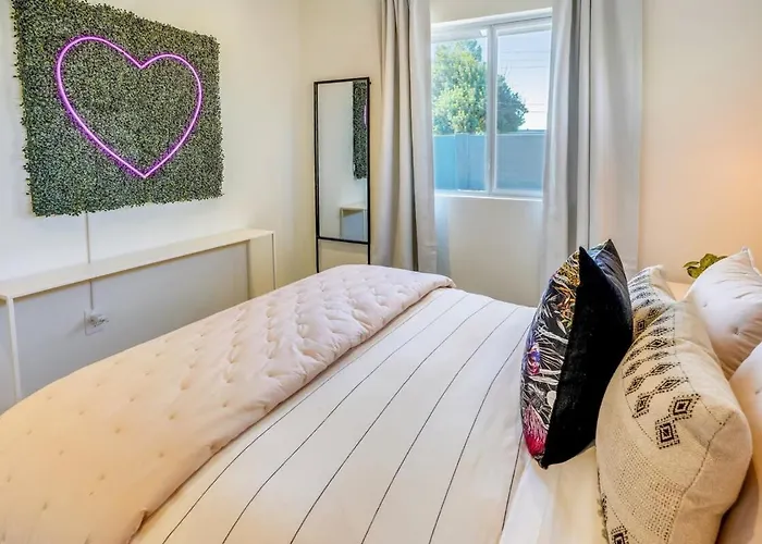 Holiday home Indigo Oasis Pool Sleeps 20