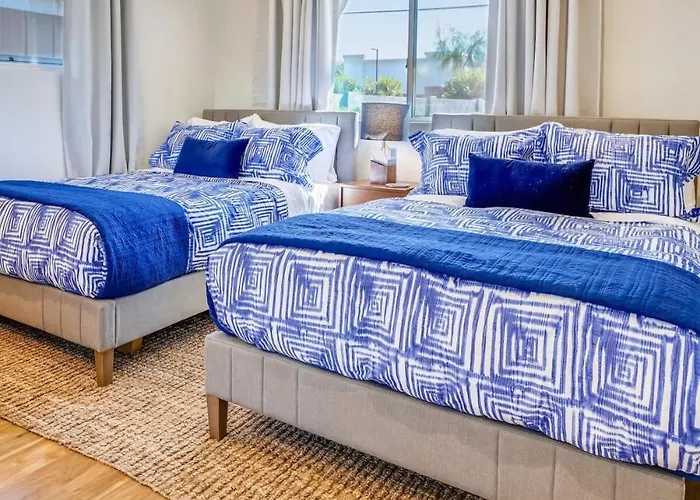 Holiday home Indigo Oasis Pool Sleeps 20 *